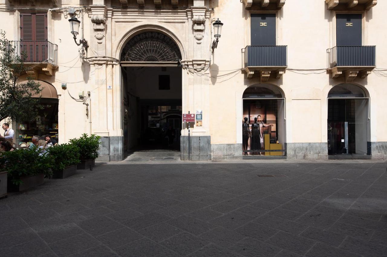 La Regina Del Duomo Catania Centro Hotel Eksteriør billede